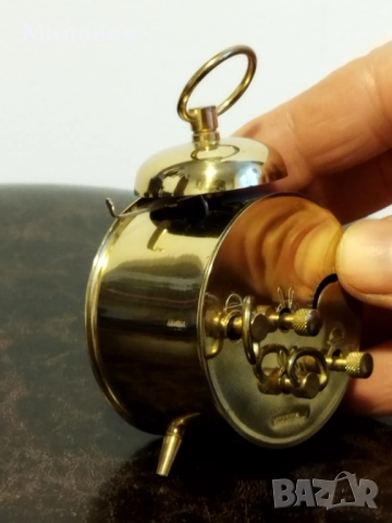 Стар механичен будилник, настолен часовник, снимка 4 - Антикварни и старинни предмети - 51979114