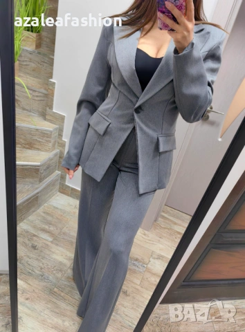Сив дамски костюм, снимка 2 - Костюми - 53082648