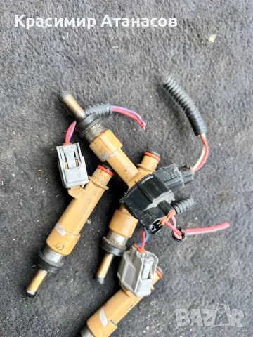 Дюза бензин за Тойота Аурис. 23250-0T030, снимка 5 - Части - 49701677