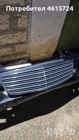 Маска Решетка W211 оригинална E class , снимка 2 - Части - 52997785