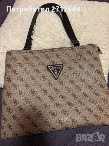 Дамска чанта Guess