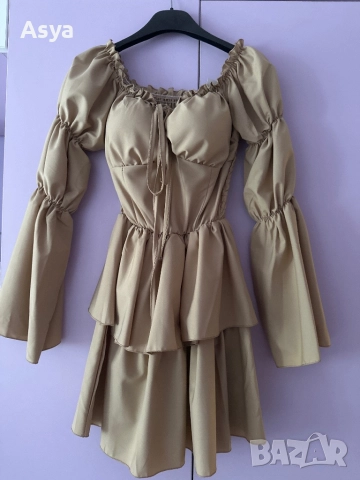 Дамска бежева рокля 