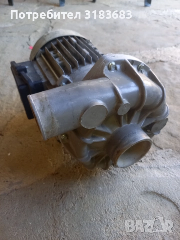 Трифазна помпа 