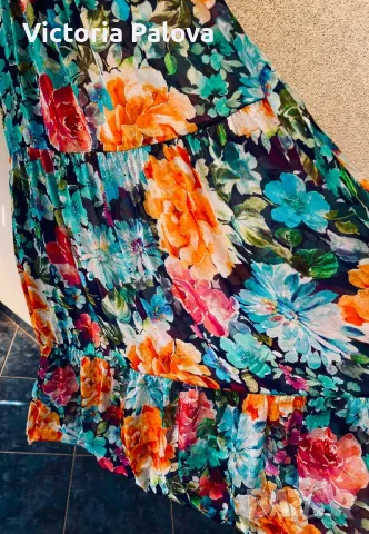 Дълга рокля Италия коприна и вискоза, снимка 4 - Рокли - 47456421