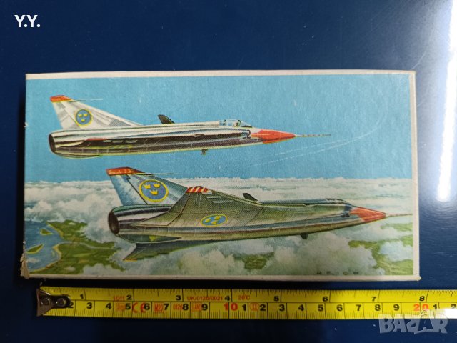 Модел на боен самолет Saab-J35 ,за сглобяване, снимка 2 - Колекции - 43770827