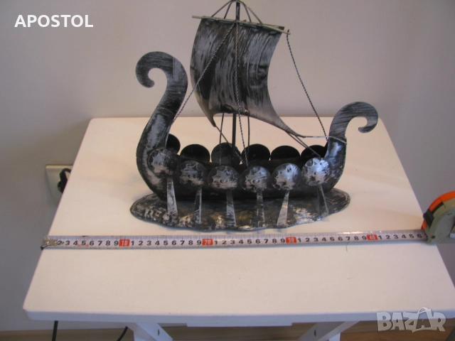 Викингски кораб метален