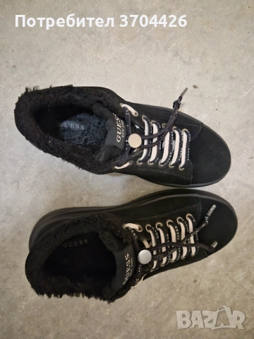 Обувки GUESS, снимка 3 - Дамски ежедневни обувки - 52914147