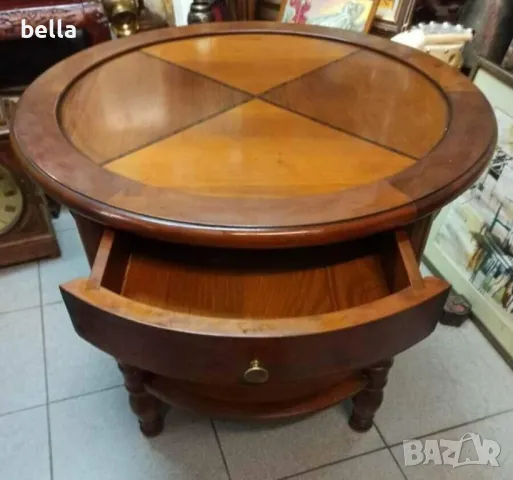 Стара масивна маса донесена от Швейцария , снимка 2 - Антикварни и старинни предмети - 47847089