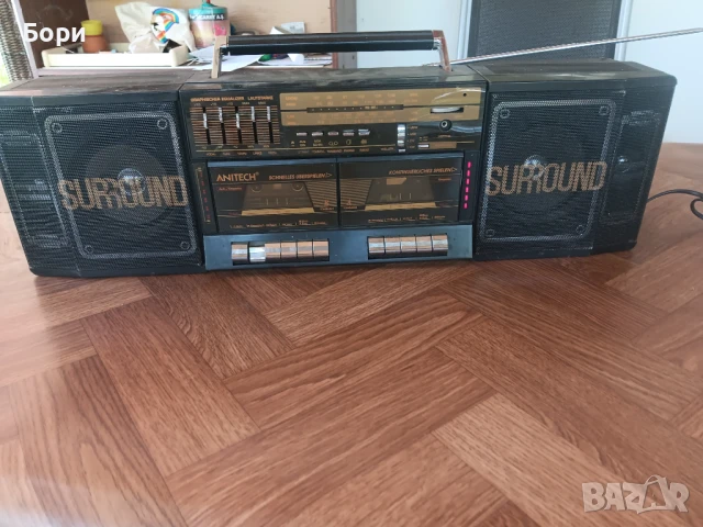 Радиокасетофон, снимка 2 - Радиокасетофони, транзистори - 51180157