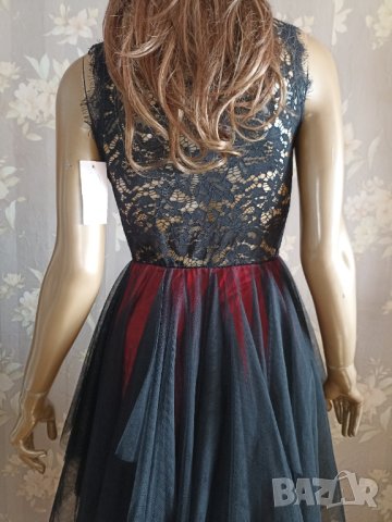 Нова италианска рокля в черно и червено, тюл и дантела М, снимка 15 - Рокли - 43601366