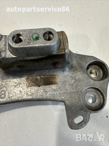 Държач Конзола за Скоростна Кутия за Peugeot 3008 1.2T 65000км  (2022) 9813721980, снимка 2 - Части - 53591257