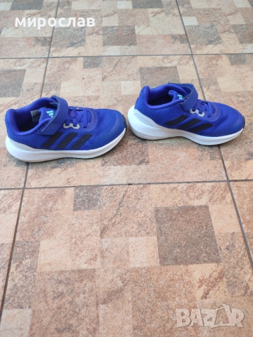 Детски маратонки Адидас 29-ти номер, снимка 4 - Детски маратонки - 51639888