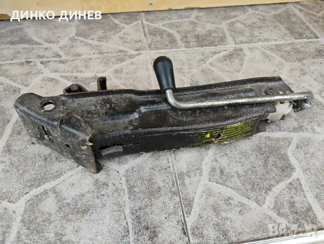 Автомобилен крик, снимка 4 - Аксесоари и консумативи - 50230549