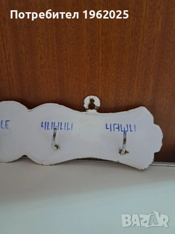 Стара емайлирана закачалка, снимка 4 - Антикварни и старинни предмети - 51434521