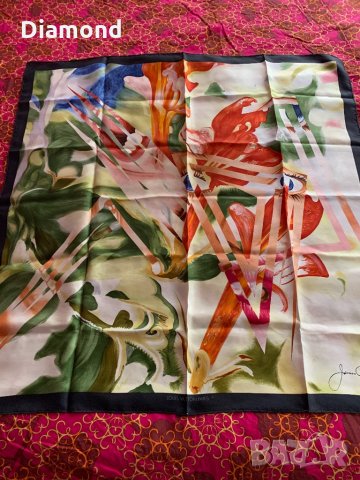 Louis Vuitton vintage scarf оригинален шал, снимка 2 - Шалове - 33119707