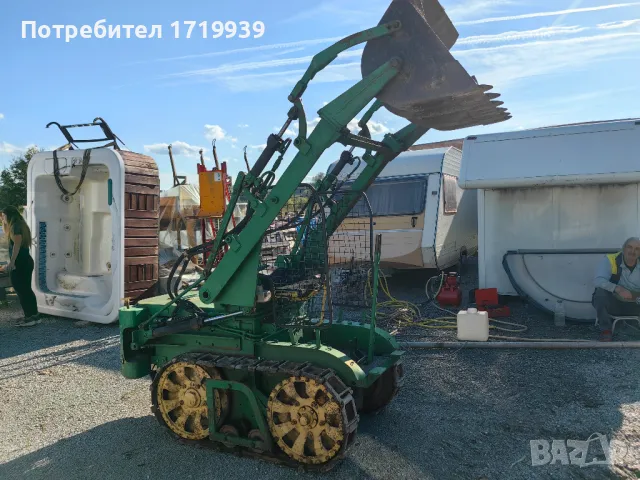 Верижен челен товарач