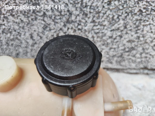 Резервоар и разширителен съд БМВ Е30/ BMW E30, снимка 10 - Части - 51056305