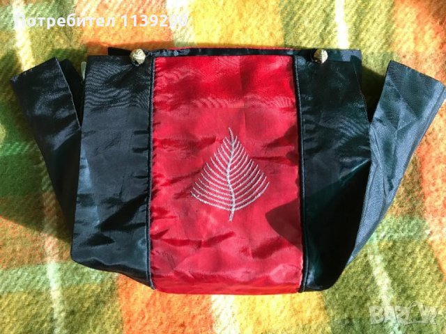 Дамска италианска малка черна чанта естествена кожа дълга дръжка, снимка 14 - Чанти - 34944261