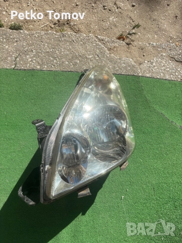 Фар Тойота корола Версо 2006 год