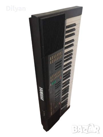 Синтезатор Yamaha, снимка 2 - Синтезатори - 53561236