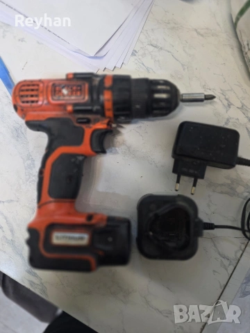 Винтоверт Black & Decker 10.8V, снимка 2 - Винтоверти - 53148061