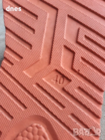 Нови маратонки номер 40, снимка 4 - Маратонки - 53290845