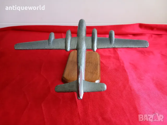 Статуетка Военен Самолет Бомбандировач  В29, снимка 4 - Антикварни и старинни предмети - 50397291