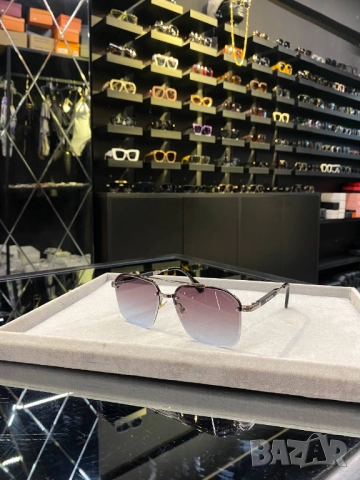 Очила с черен обикновен калъф и ув защита christian dior louis vuitton, снимка 6 - Слънчеви и диоптрични очила - 51442400