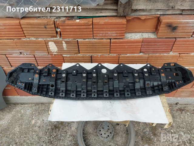 Основа под радиатора за тойота ярис след 2012г, снимка 2 - Части - 33044855