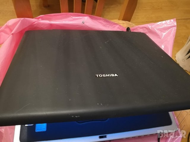 лаптоп toshiba satelit  1415-s115 , снимка 4 - Лаптопи за дома - 39057424