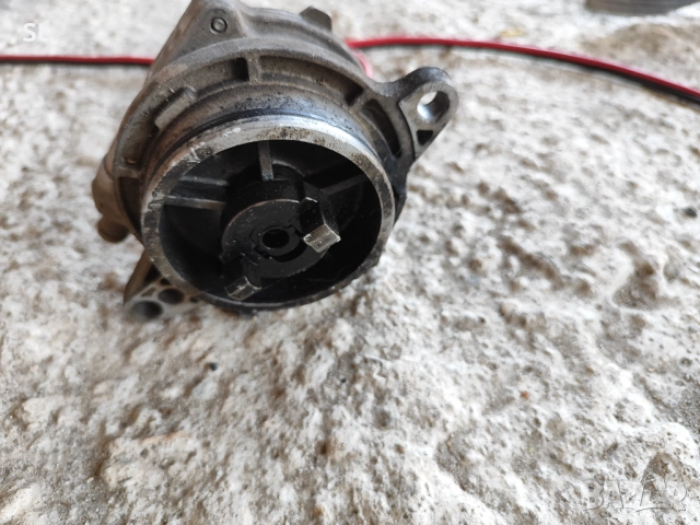 Вакуум помпа за BMW e90 /91/92, снимка 2 - Части - 52943412