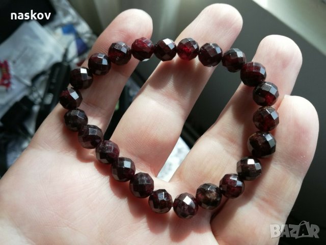 Гривни от гранат, какоксенит, снимка 2 - Гривни - 28493885