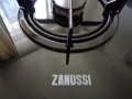 Zanussi черен стъклокерамичен газов плот за вграждане , снимка 2
