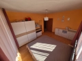 Продавам 1/2 къща (многостаен/4-стаен етаж 160кв., 1 ет. + 1/2 таванско помещение 30кв.), снимка 9