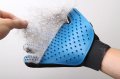 Ръкавица за сресване и обиране на косми за домашни любимци , кучета , котки, снимка 4