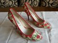 Дамски обувки на цветя с ток New Look, снимка 1 - Дамски обувки на ток - 11694904