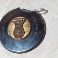 Стара английска метална рулетка с бронзови елементи, снимка 1 - Антикварни и старинни предмети - 44034077