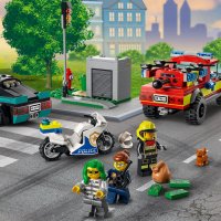 LEGO® City Fire 60319 - Спасение при пожар и полицейско преследване, снимка 6 - Конструктори - 38794059