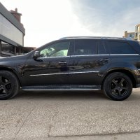 Заменям 2 комплекта 275/55/19 с гуми за Mercedes GL X164, снимка 1 - Гуми и джанти - 44013476