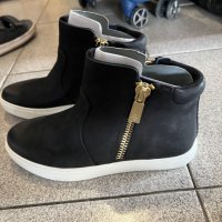 Kenneth Cole естествена кожа, снимка 1 - Детски боти и ботуши - 37585046