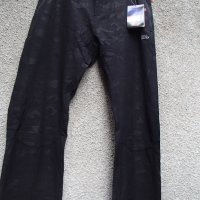 Продавам нов лек летен бързосъхнещ разтеглив мъжки/дамски панталон Fjall Raven черен камуфлаж, снимка 2 - Панталони - 28192593