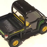 Метална количка John Deere Gator SIKU Nr. 3060 В мащаб 1:32, снимка 4 - Колекции - 39501221