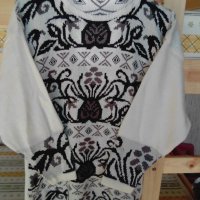 Красив евтин дамски пуловер, снимка 3 - Блузи с дълъг ръкав и пуловери - 34918277