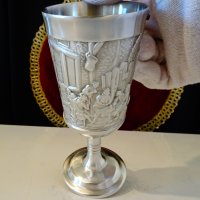 Чаша от калай за вино с релефна кръчмарска картина. , снимка 8 - Антикварни и старинни предмети - 44116999