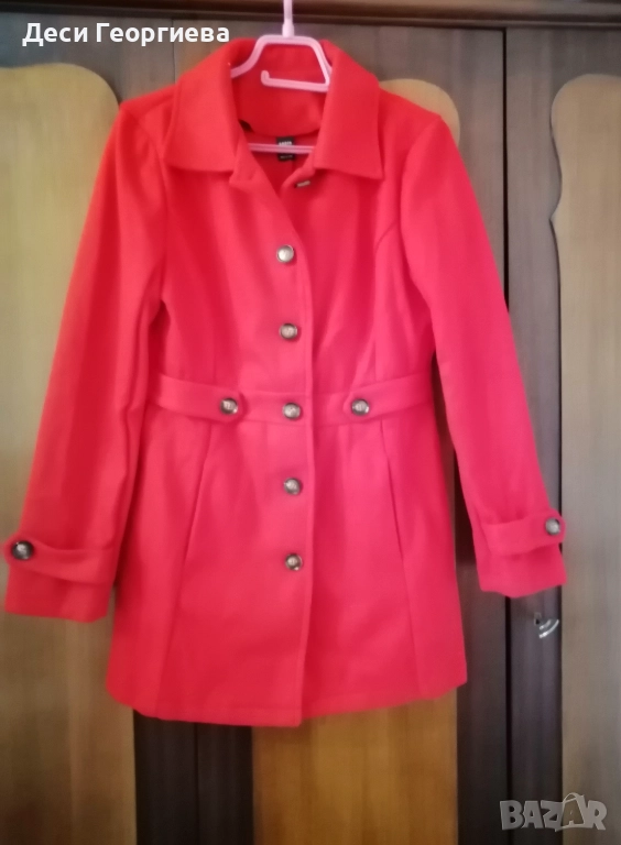 Червено дамско палто , снимка 1