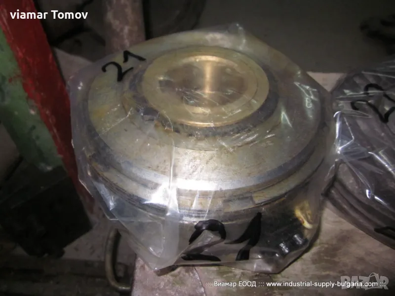 Съединител за струг DKF DDR 16011 03 3703 88, снимка 1