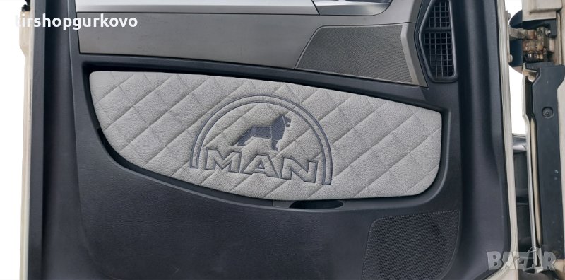 Кожени кори за врати MAN TGX/TGS 2010-2019 година сиви, снимка 1