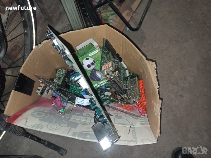 Електронна скрап, снимка 1