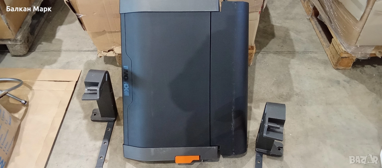 Гараж за робот косачка WORX WA0810 + зарядна станция + адаптер, снимка 1