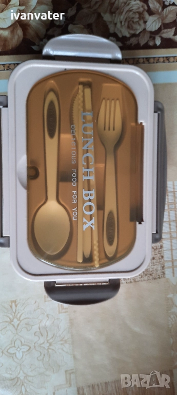 Кутия за храна с прибори. , снимка 1